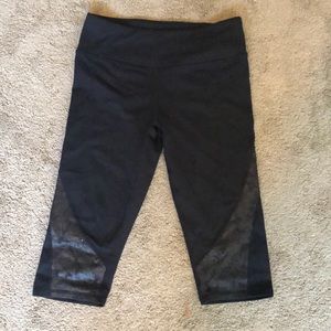 Fabletics Capri workout pants.